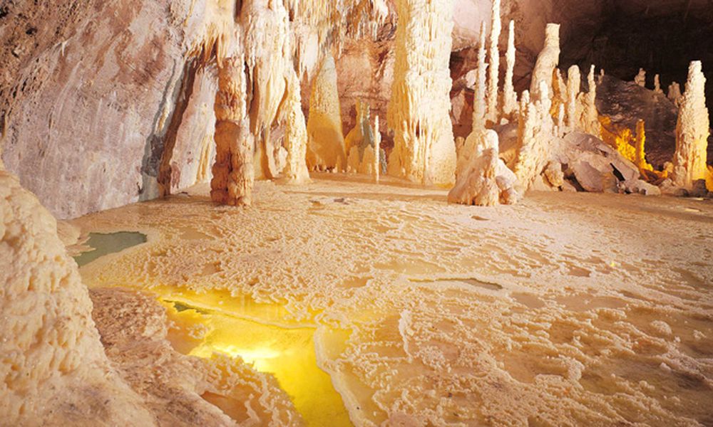 Offerta natura,  Grotte di Frasassi