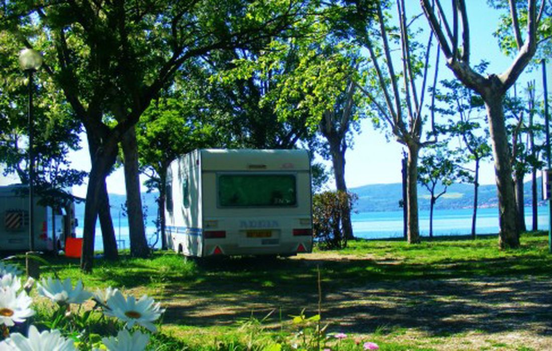 Parco Del Lago Glamping & Lodges a Anguillara Sabazia