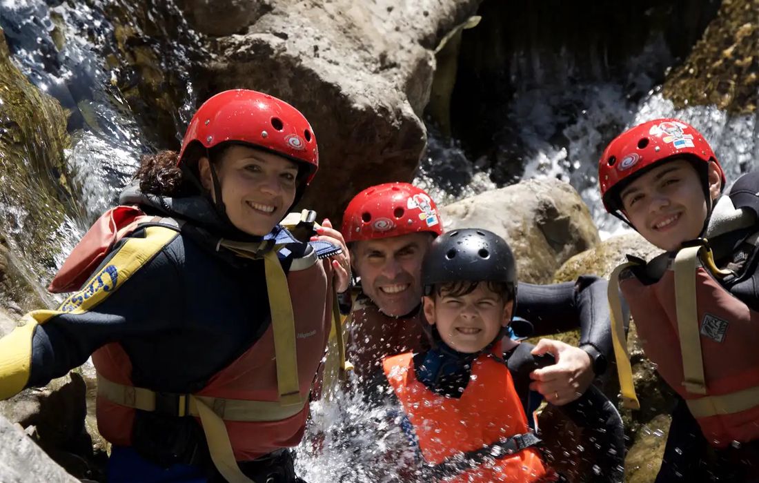 Canyoning family sul torrente Lima in provincia di Lucca a Bagni di Lucca