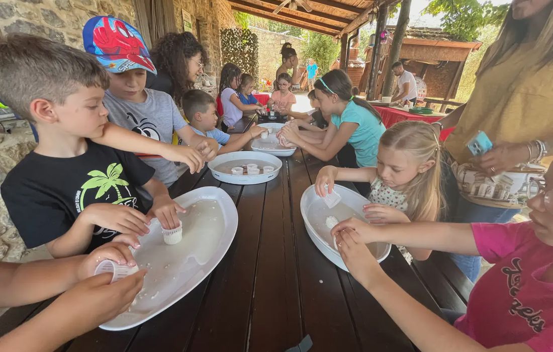 Esperienza in fattoria didattica e laboratorio di cucina nel Parco del Pollino a Viggianello