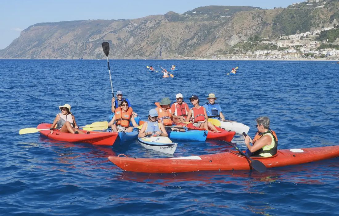 Tour in kayak dalla Tonnara di Palmi a Marinella a Palmi