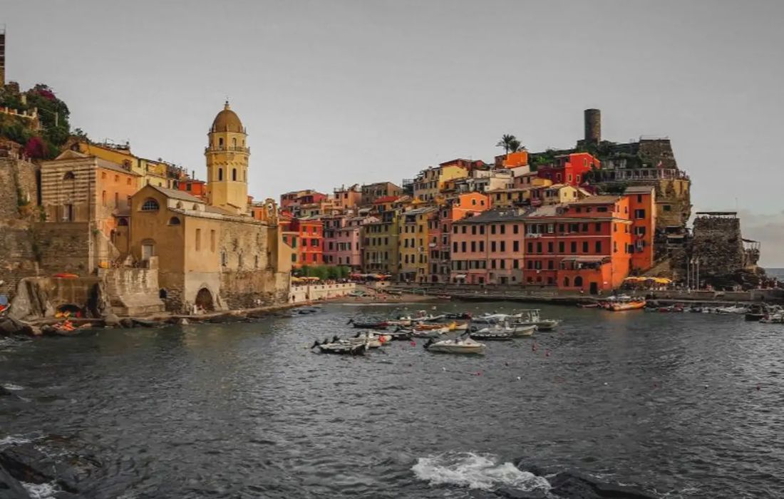 Tour in barca di 2 ore alle Cinque Terre a Monterosso al Mare