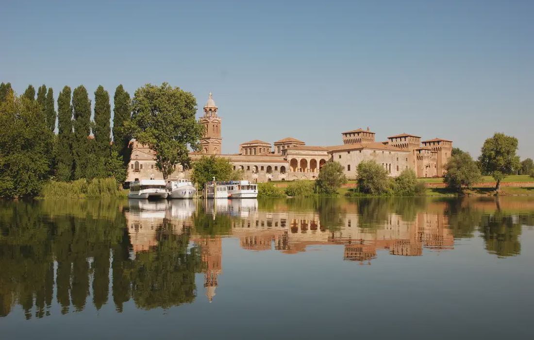 Tour in barca di Mantova e del Parco del Mincio a Mantova