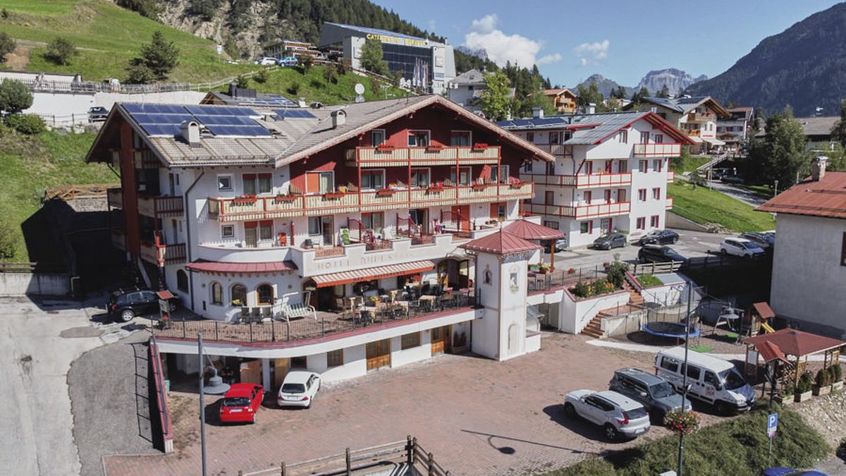  Fronte Hotel - Family Hotel Andes a San giovanni di Fassa