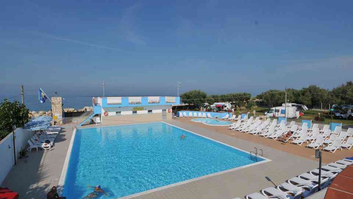   - Camping Eurcamping a Roseto degli Abruzzi