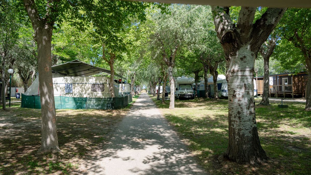   - Stork Camping Village a Roseto degli Abruzzi
