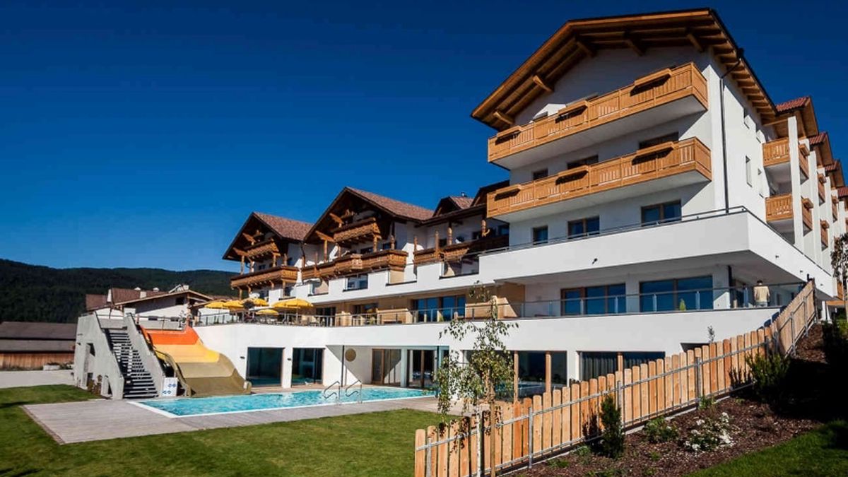   - Family Hotel Alpenhof a Maranza