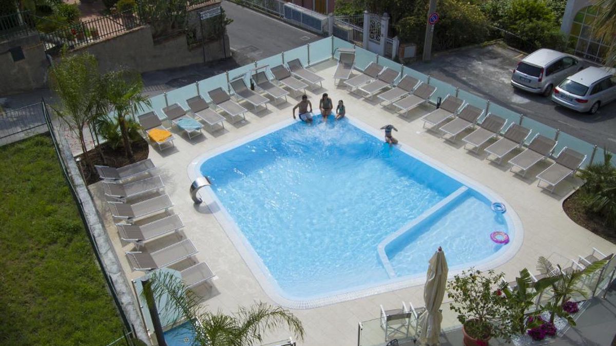   - Hotel Casella a Pietra Ligure