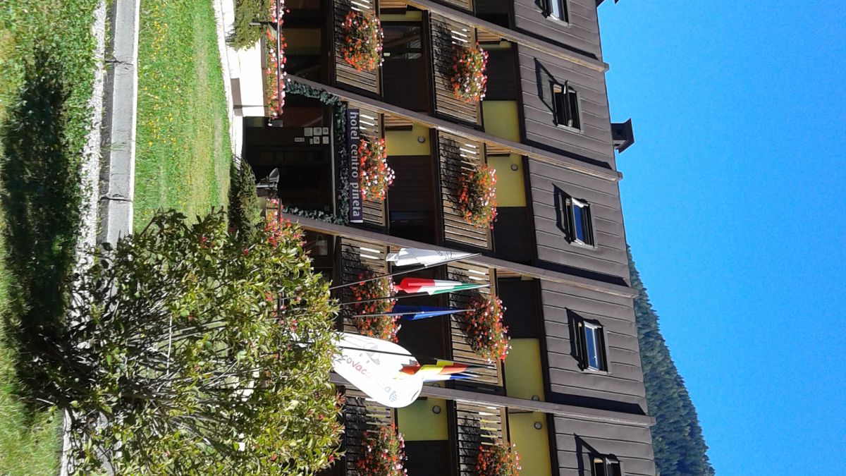  facciata estiva - Centro Pineta Family Hotel & Wellness a Pinzolo