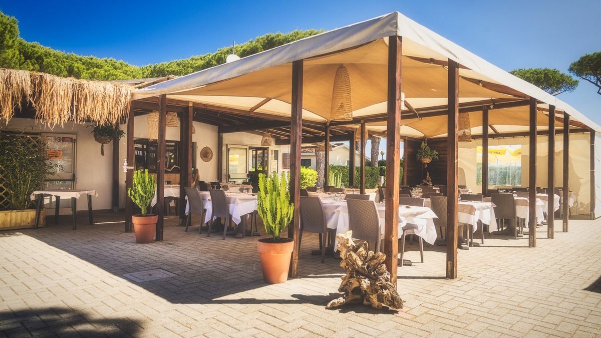  Ristorante - Camping Voltoncino a Albinia Orbetello