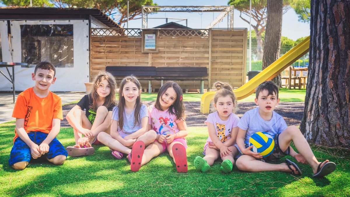  Bambini parco giochi - Camping Voltoncino a Albinia Orbetello