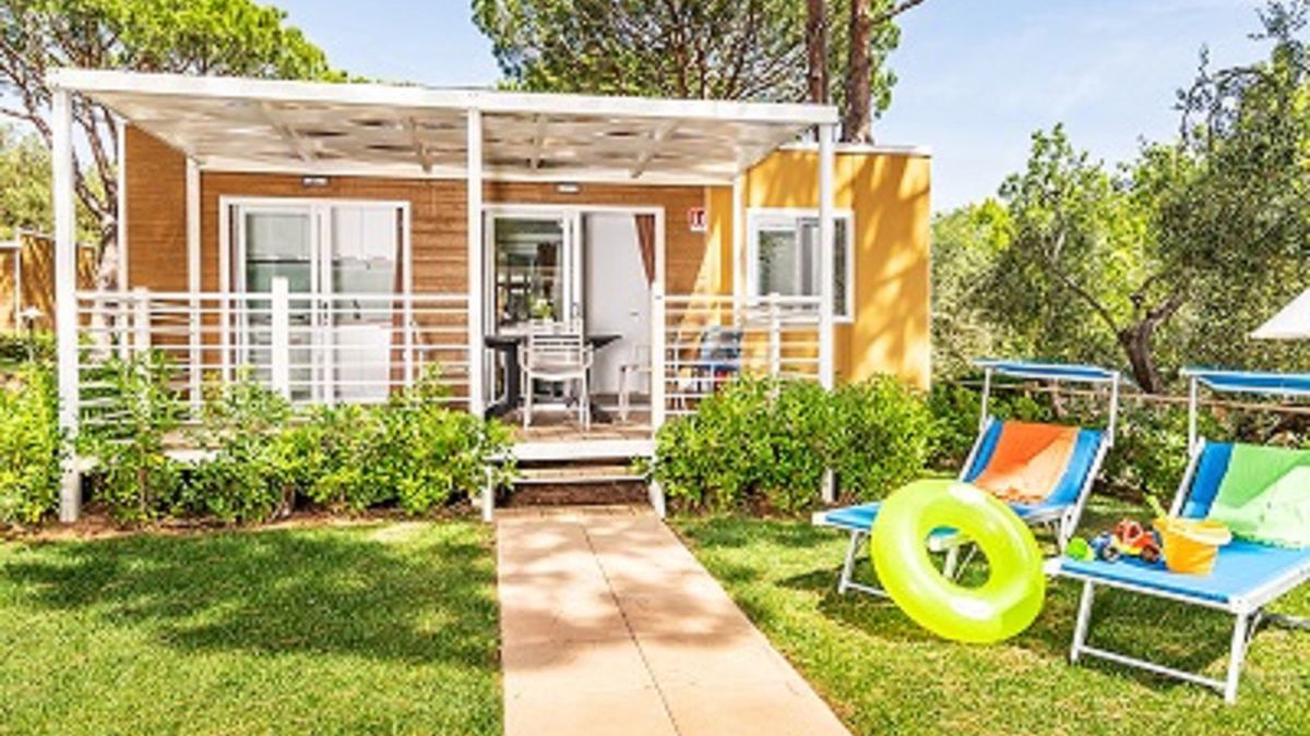  Bungalow Trendy - Camping Village Baia Azzurra  a  Castiglione della Pescaia 