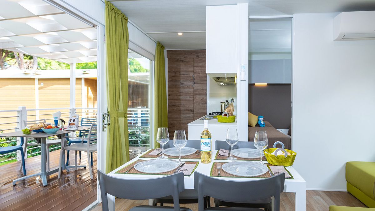  Fashion visione interna - Camping Village Baia Azzurra  a  Castiglione della Pescaia 