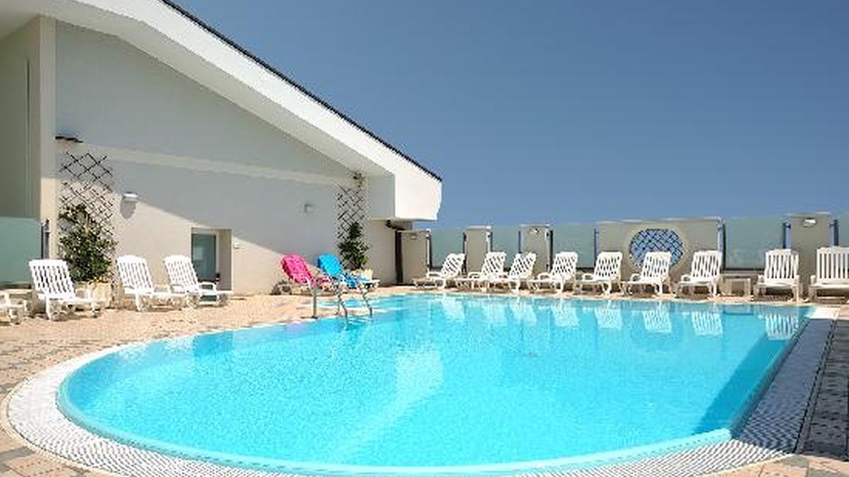  piscina panoramica - Hotel Principe a Cattolica