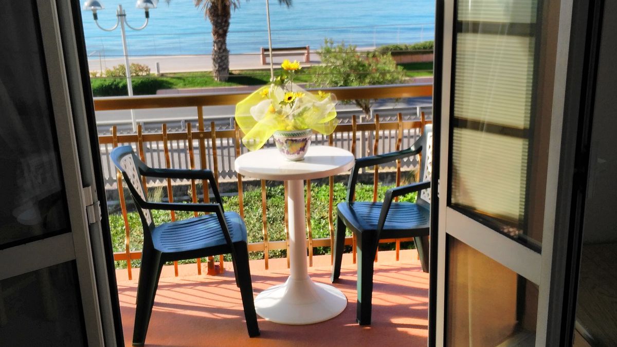   - Residence Villa Alda a Pietra Ligure