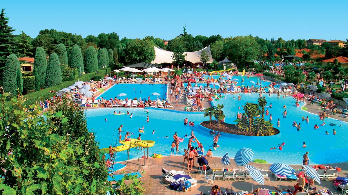   - Camping Bella Italia a Peschiera del Garda