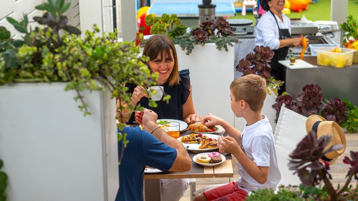   - Family Hotel La baia a Diano Marina