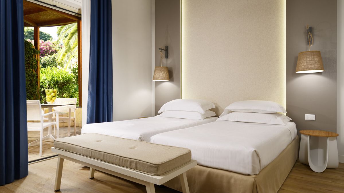  - UNAHOTELS Naxos Beach Sicilia a Giardini Naxos
