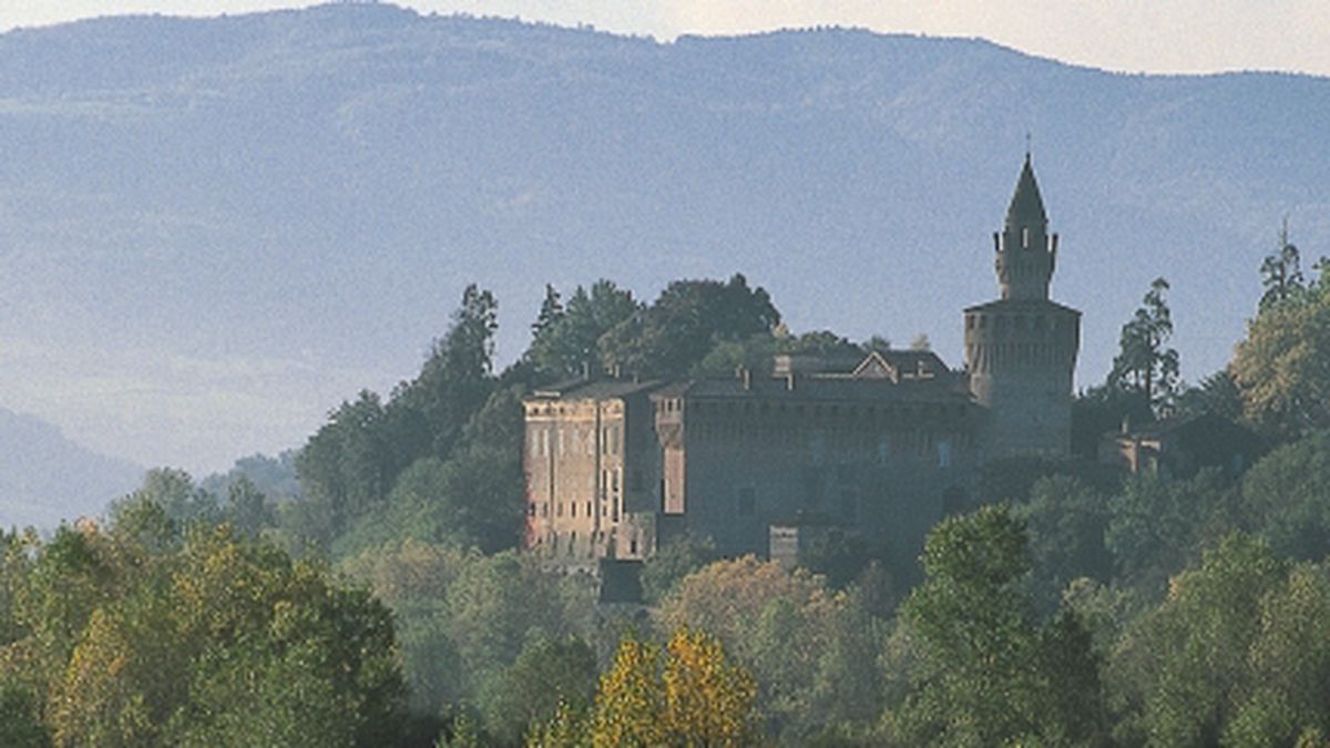   - Castello di Rivalta a Gazzola