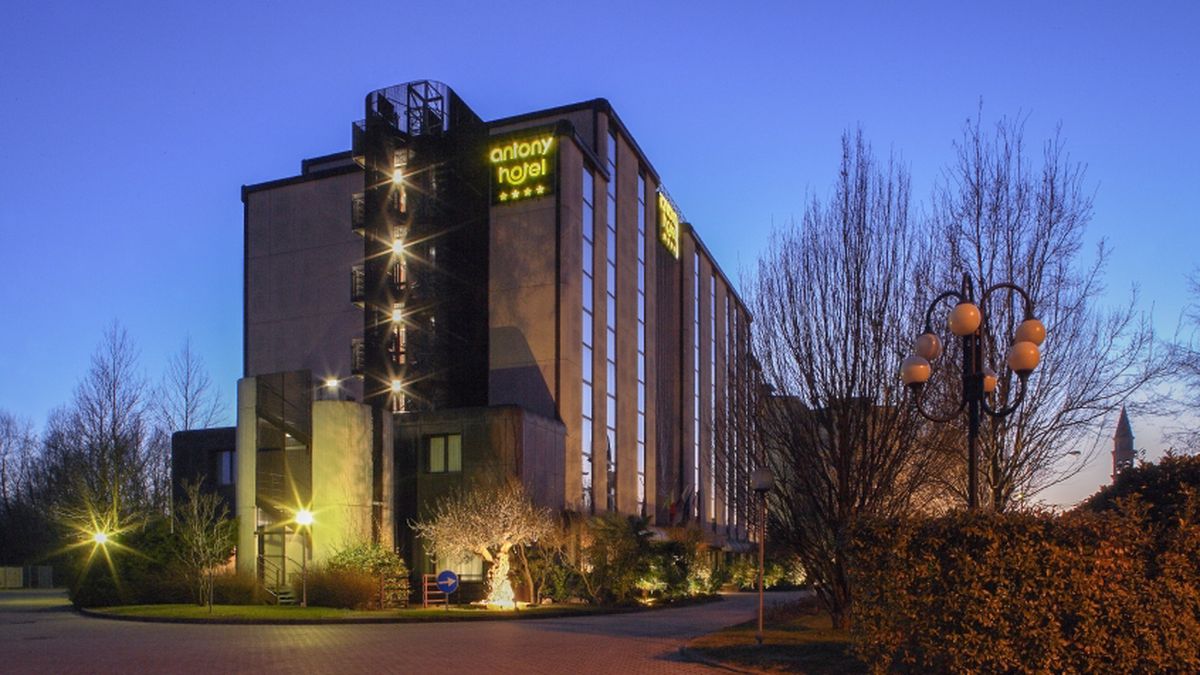  Hotel Esterno Notte - Antony Hotel a Venezia - Campalto