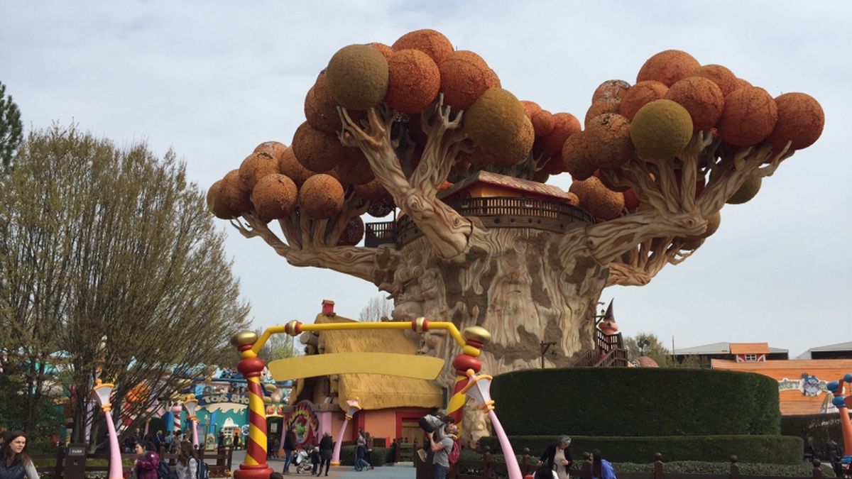   - Gardaland a Castelnuovo del Garda