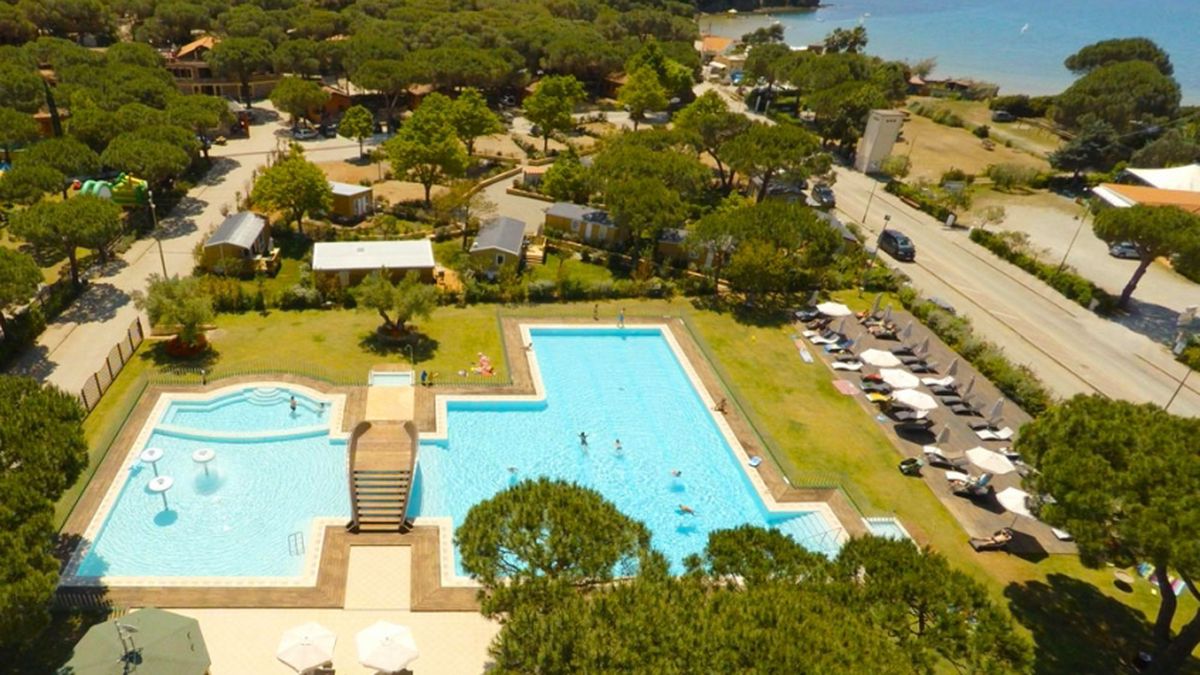   - Camping Lacona Pineta  a Lacona 