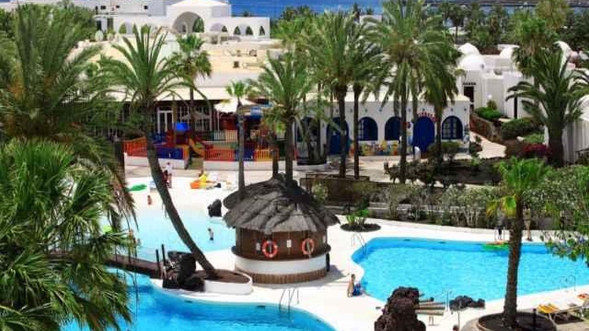   - H10 Suites Lanzarote Gardens a Lanzarote