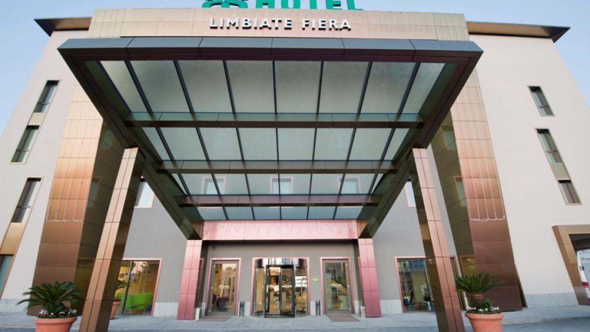   - AS HOTEL LIMBIATE FIERA a Limbiate