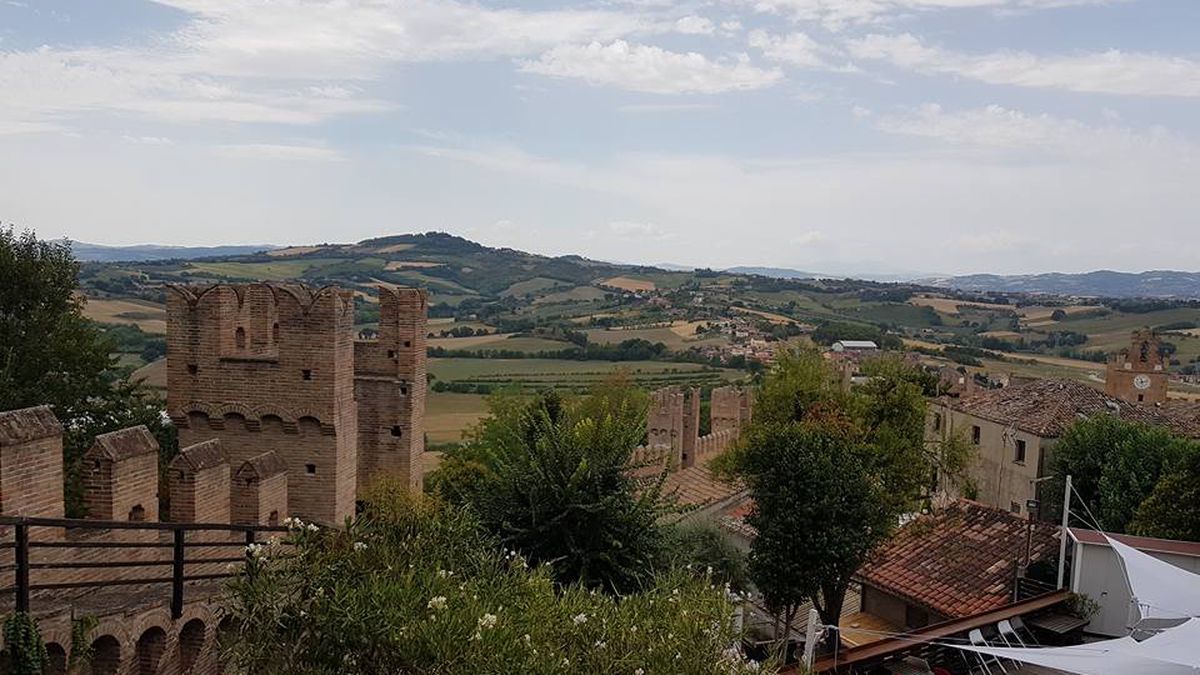   - Castello Gradara a Gradara