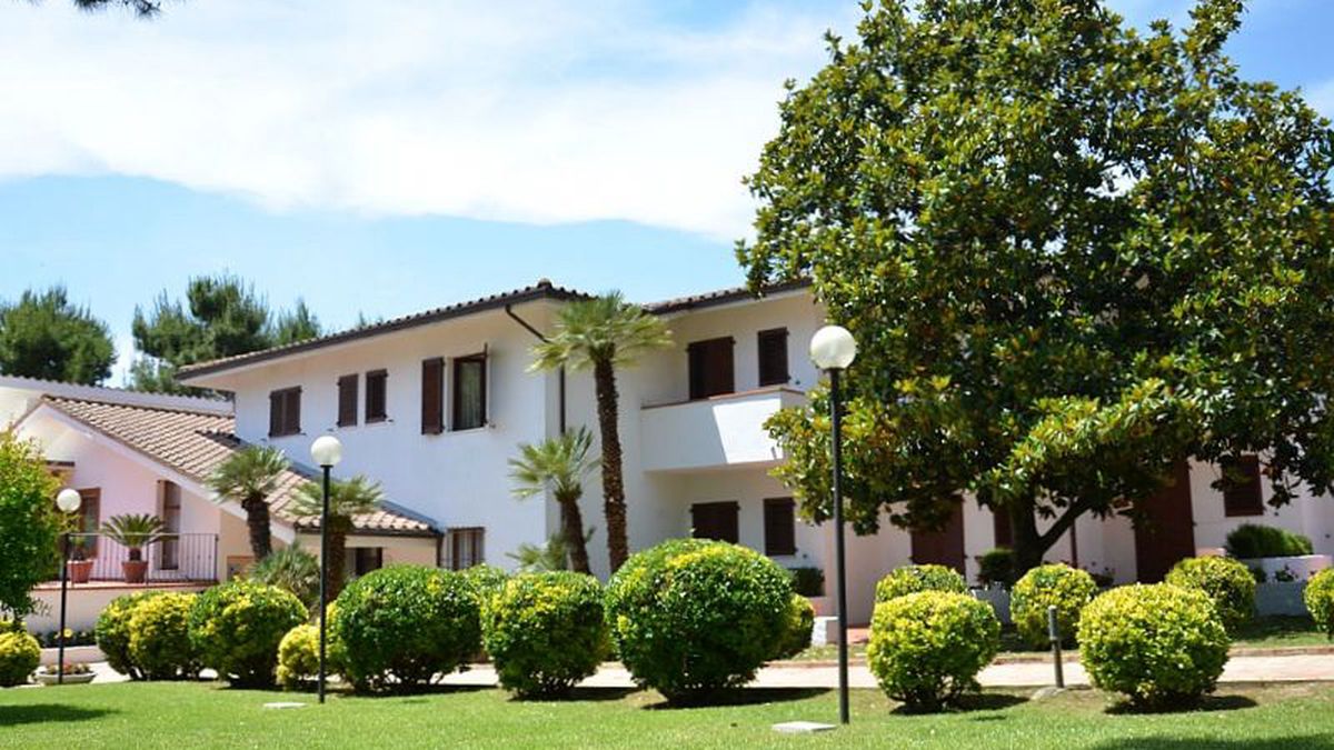   - Hotel Giardino Suite & Wellness   a Numana