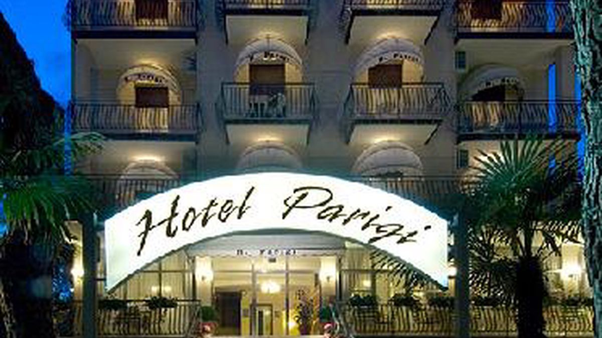 hotel parigi pinarella