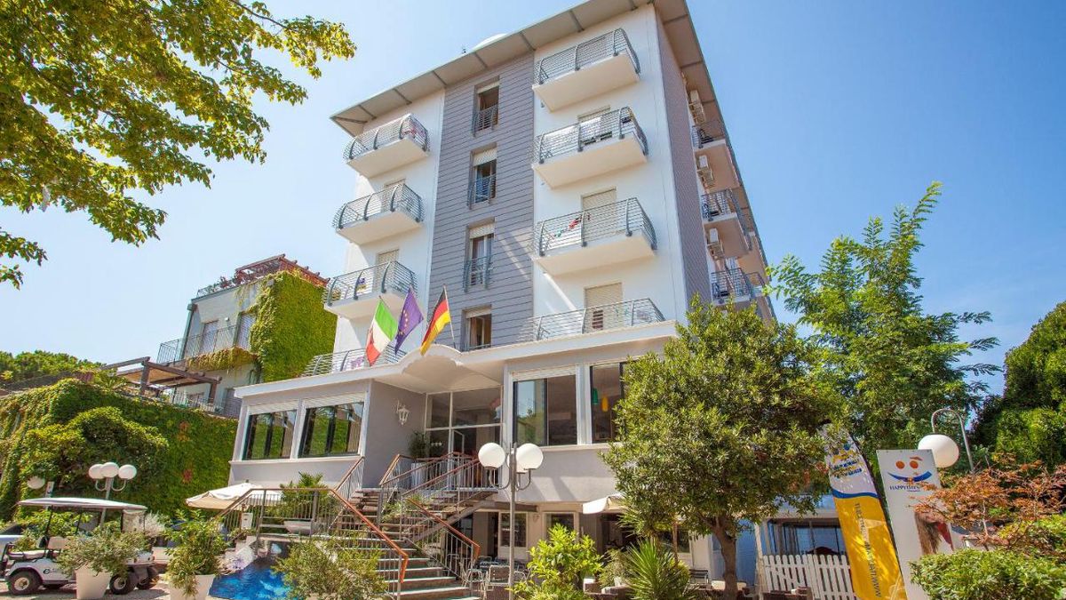   - HOTEL NEW CASTLE a Cesenatico