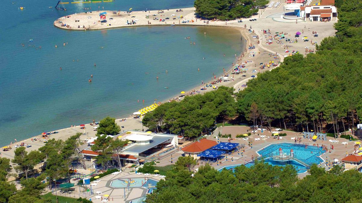   - Zaton Holiday Resort a Nin