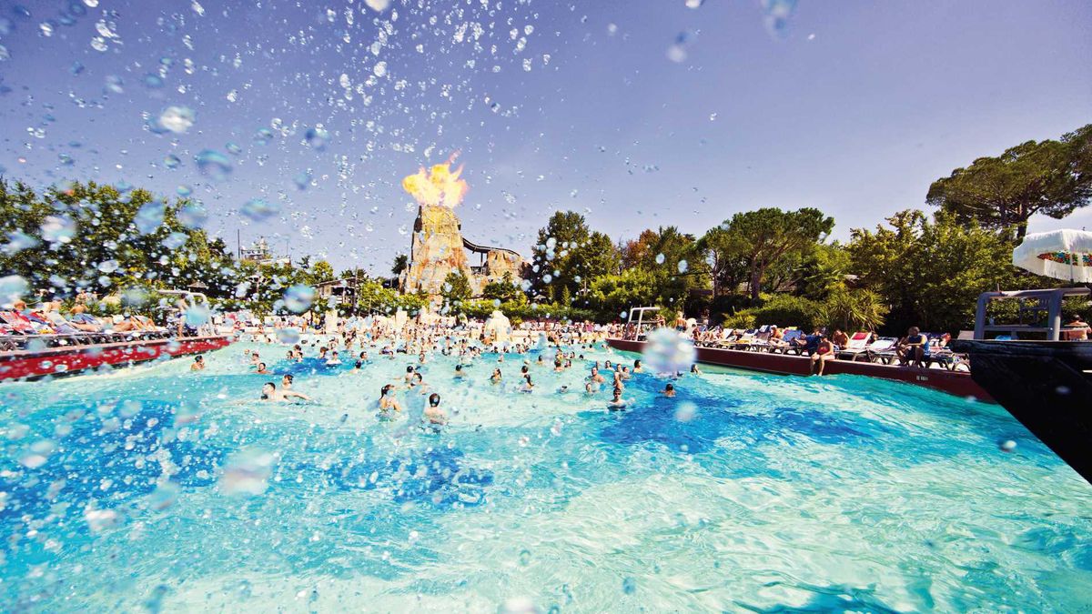   - Caneva world Park Resort a Lazise