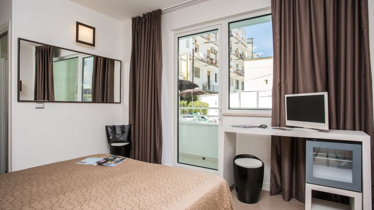  Camera Perla - Color Mokambo Shore Family Hotel a Cesenatico