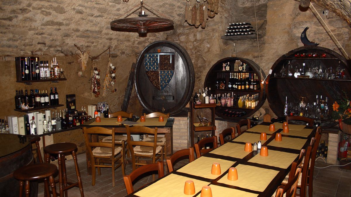   - Taverna della Terra di Mezzo a Volterra