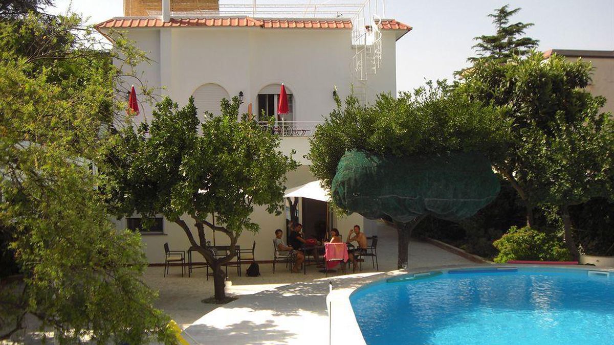   - Villa Sorrento a Meta