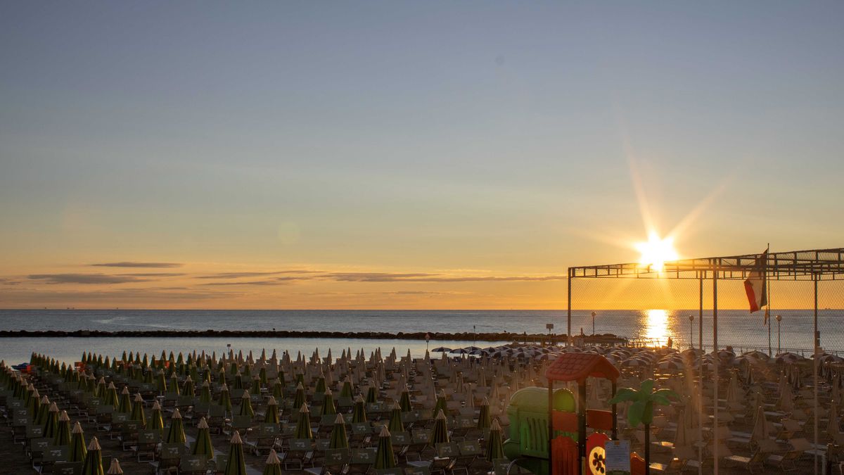  alba sul mare - Villaggio camping bungalow delle rose a GATTEO A MARE