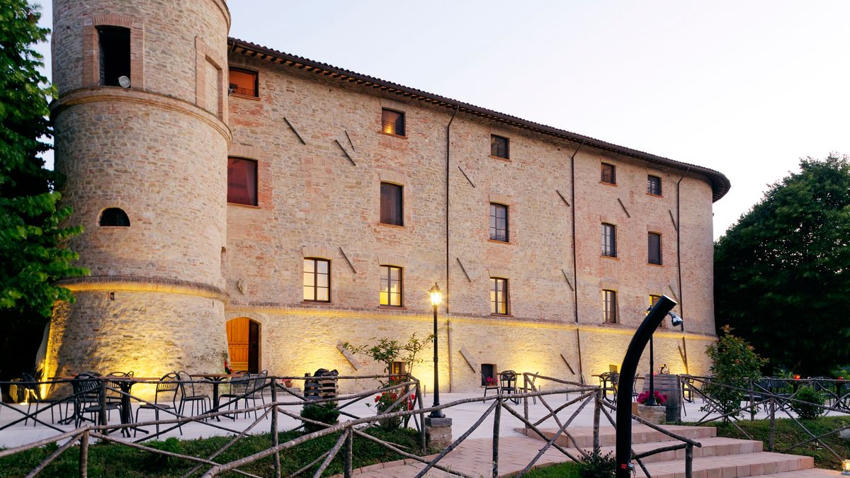   - Castello di Baccaresca  a Gubbio