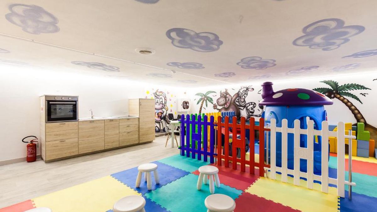  Biberoneria - Color Ermitage Beach Family Hotel a Bellaria - Igea Marina