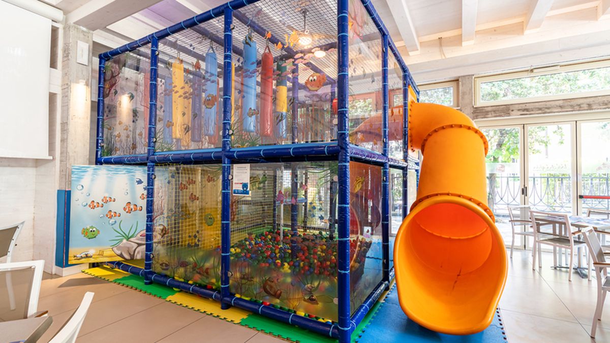  Nuova Area Giochi Las Chi Goda - Valentini Family Village  a Bellaria