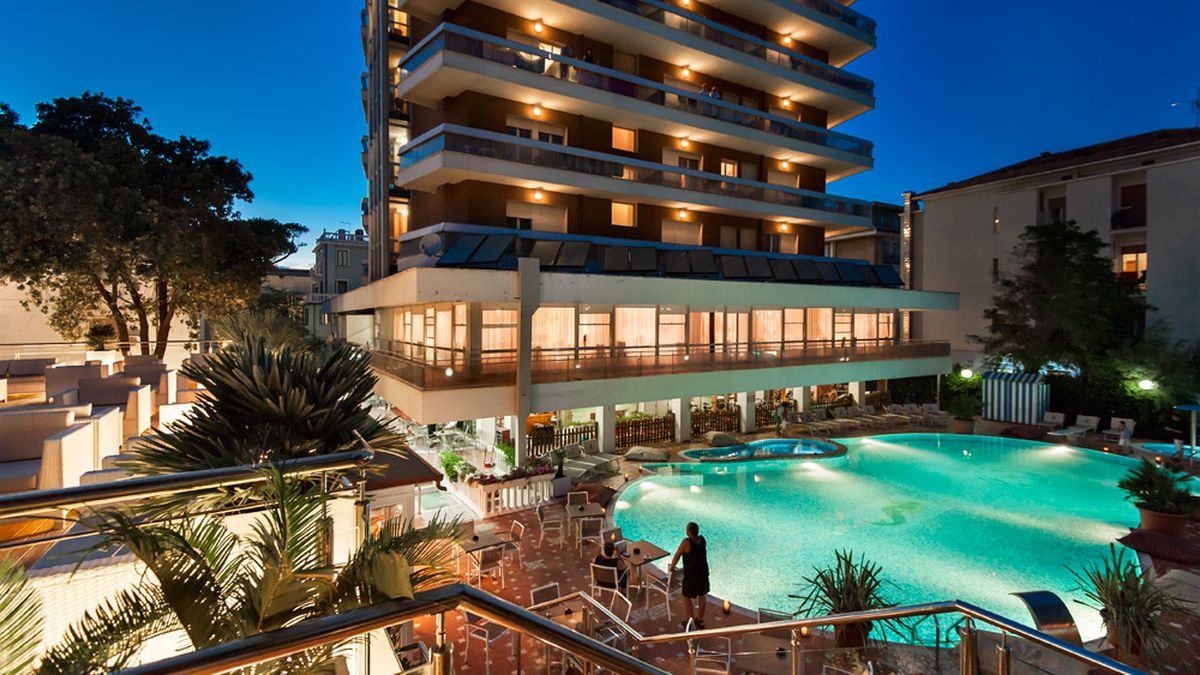   - Hotel Gambrinus - Valentini Family Village  a Bellaria
