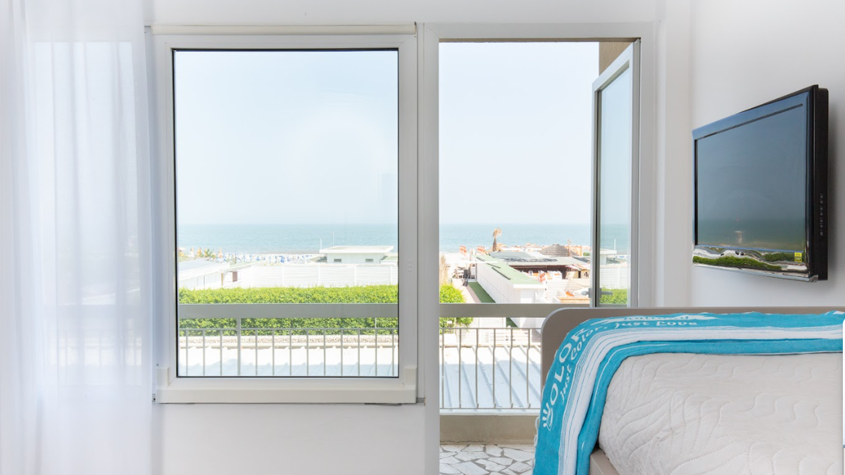   - Color Miami Beach a Milano Marittima