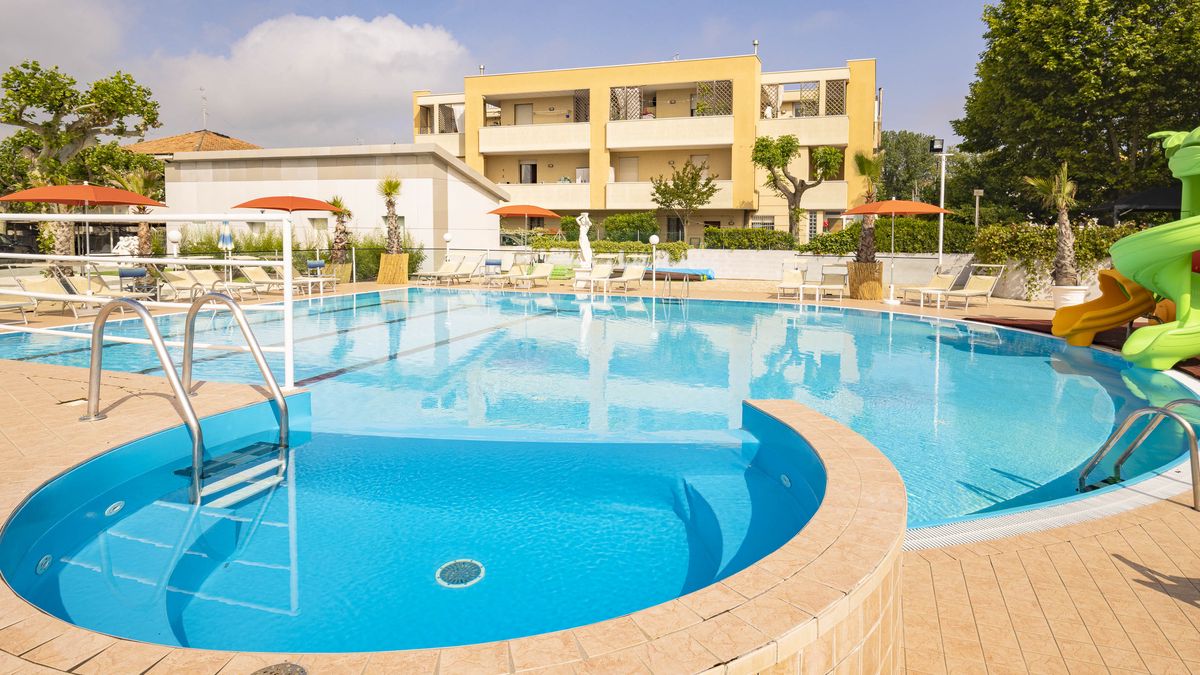   - Color Perla Village a Igea Marina