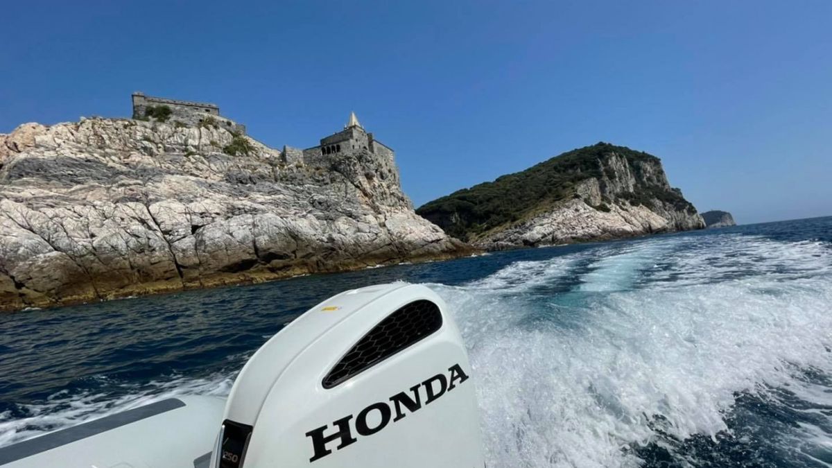   - Snorkeling tour a Portovenere e Isole a San Terenzo Lerici