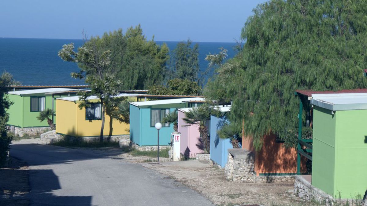  case mobili viale - Villaggio La Giara a Vieste