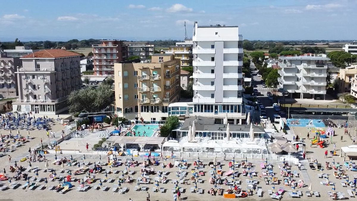   - Hotel Bikini Tropicana a Lido di Savio