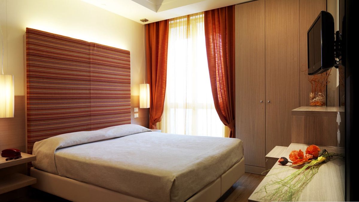   - Color Alexandra Plaza a Riccione