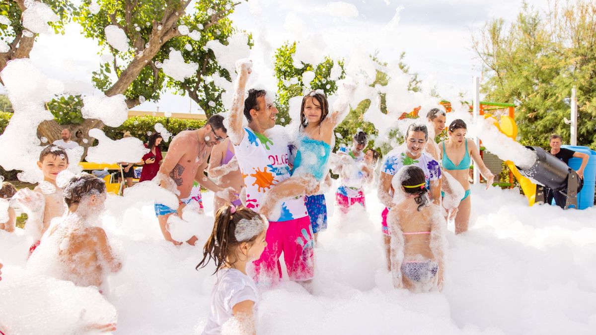   - Color Bay Village a Milano Marittima