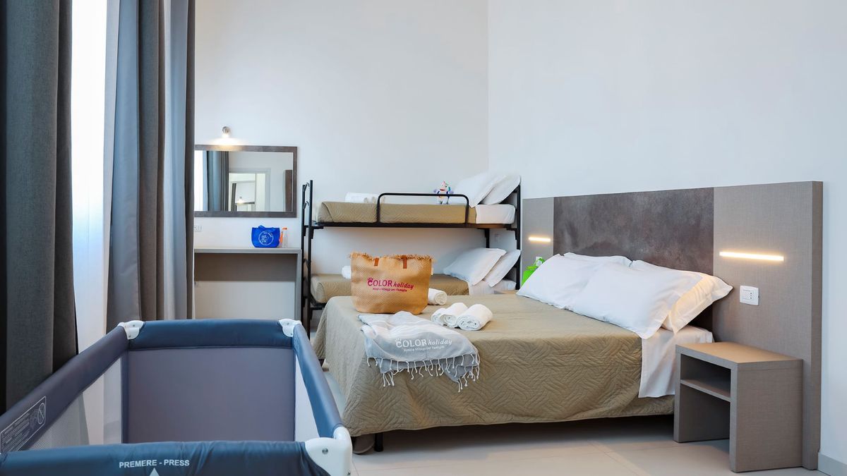   - Color Bay Village a Milano Marittima